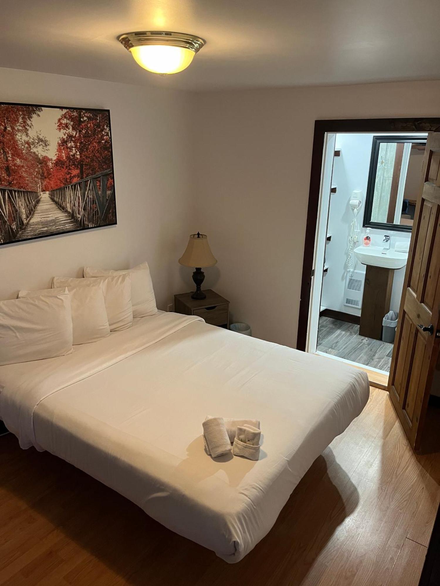 Auberge De Ferme-Neuve Lac-Saint-Paul 外观 照片