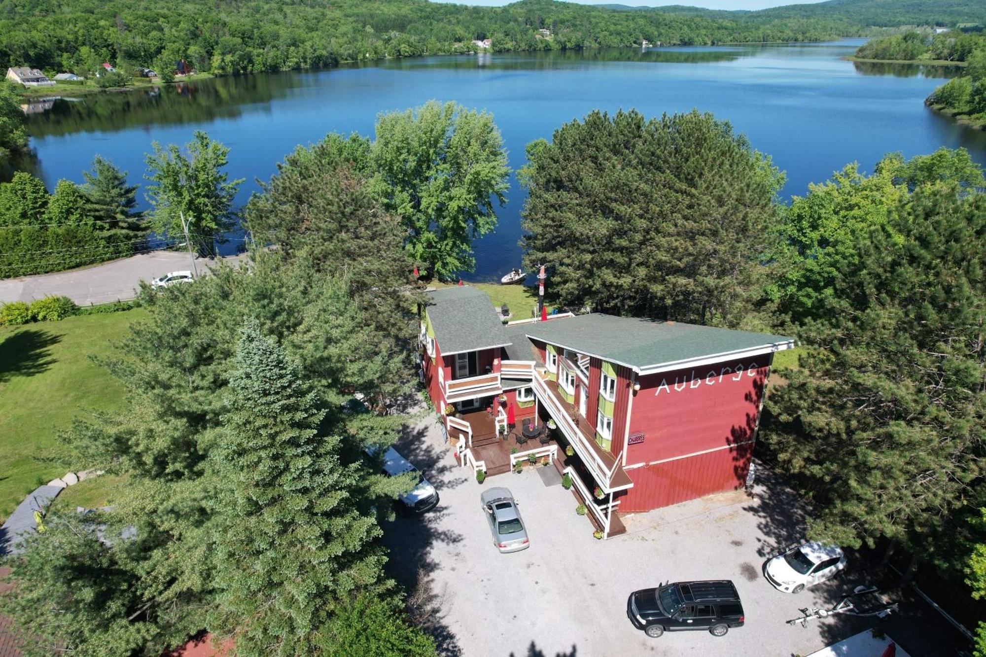 Auberge De Ferme-Neuve Lac-Saint-Paul 外观 照片
