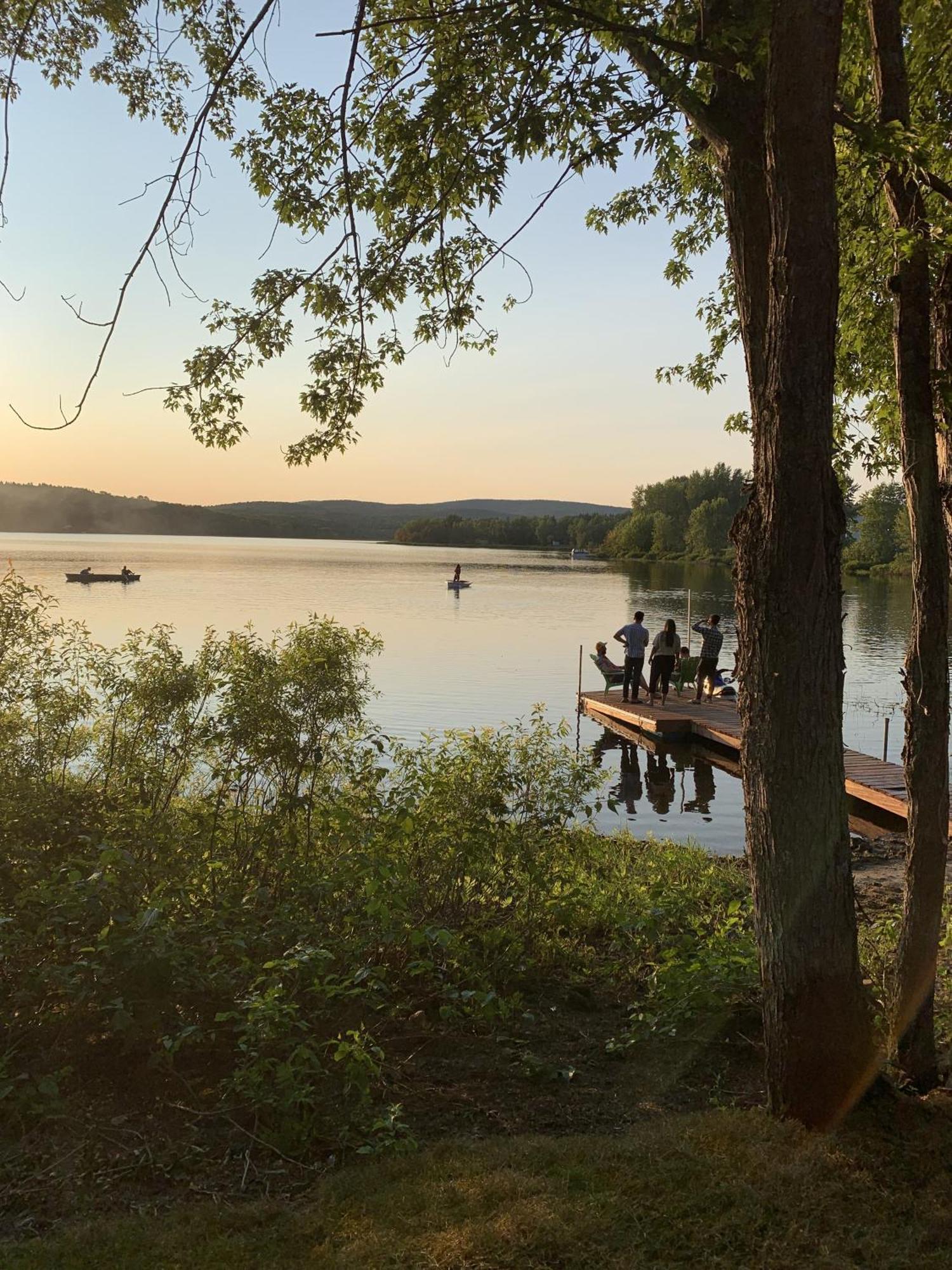 Auberge De Ferme-Neuve Lac-Saint-Paul 外观 照片