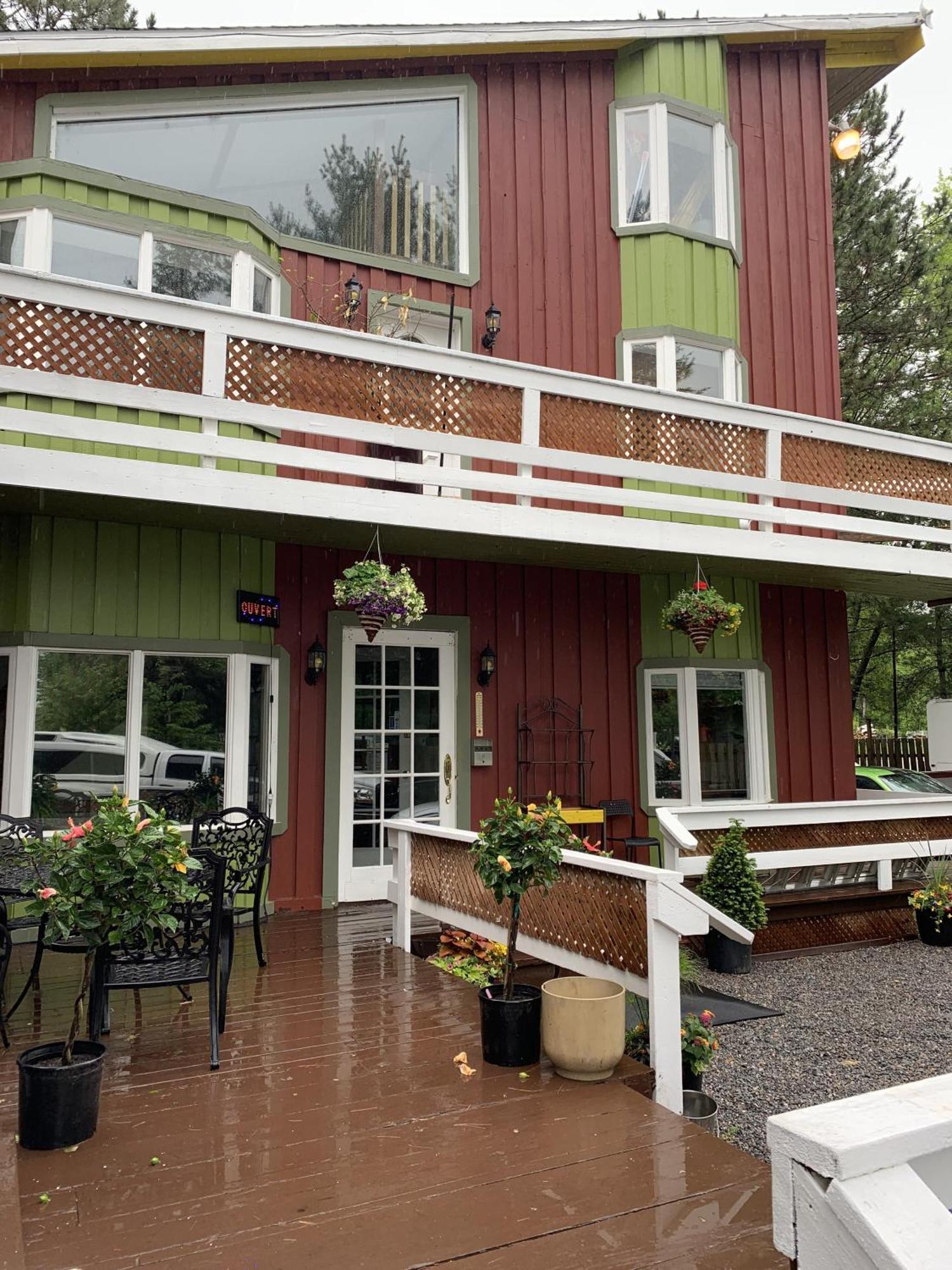 Auberge De Ferme-Neuve Lac-Saint-Paul 外观 照片