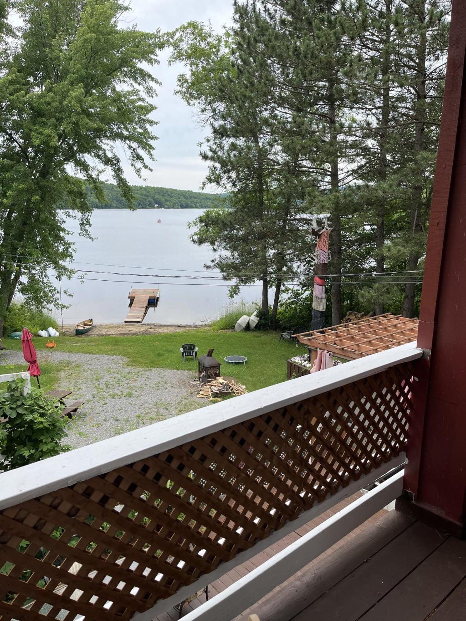 Auberge De Ferme-Neuve Lac-Saint-Paul 外观 照片